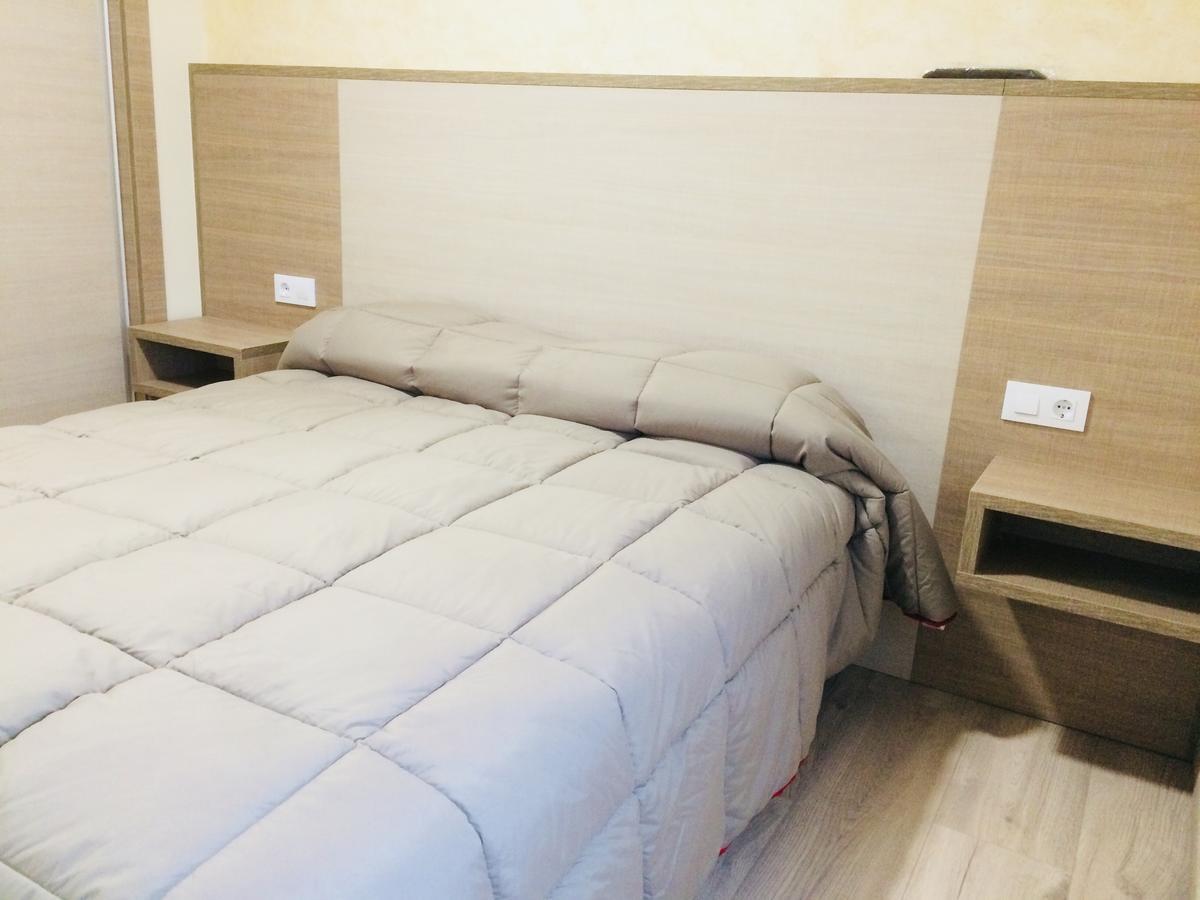 Отель Hostal Oregar Сантьяго-де-Компостела Экстерьер фото